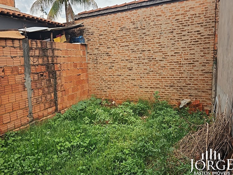 CASA NO JARDIM BRASIL