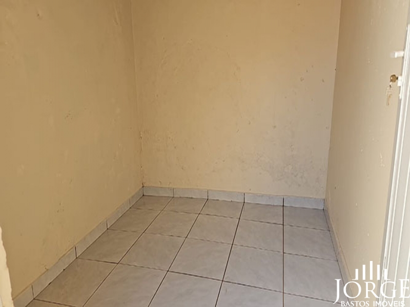 Casa com uma excelente localização no Jardim Centenário