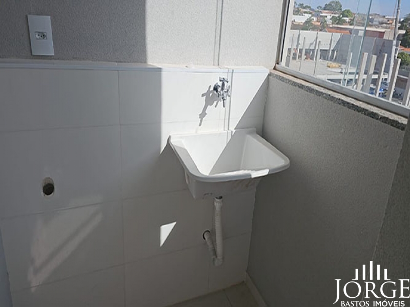 COBERTURAS NO CONDOMÍNIO RESIDENCIAL SANTA ROSA 